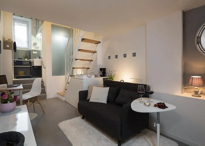 N&m Гостевой дом 3*